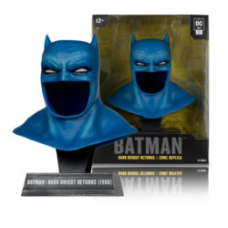 McFarlane: Batman (Dark Knight Returns) 1:3 Scale Cowl Replica